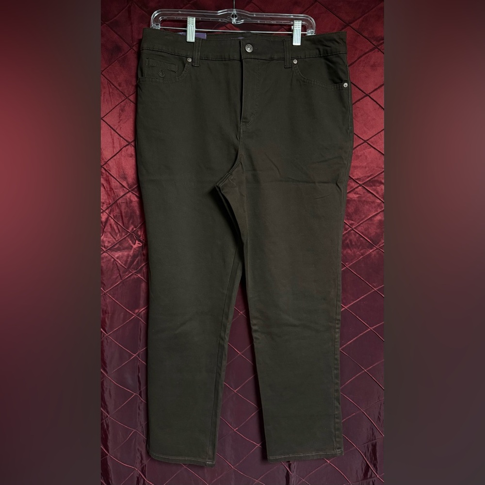 NWT Gloria Vanderbilt Brown Amanda 2.0 Classic Rise Slim Leg Jeans Size 12 Short